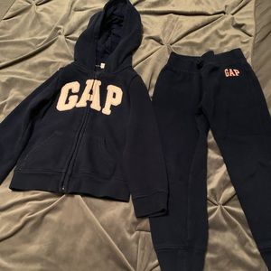 Toddler girls GAP sweatsuit